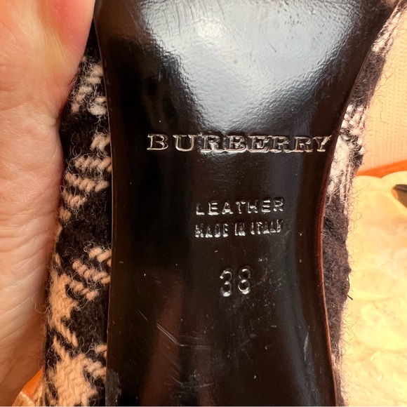 Burberry Womens Vintage High Boots Vintage Size 38 EUC Black and White - Picture 11 of 15